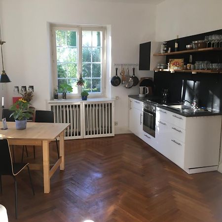 Ferienwohnung Freiburg Herdern Zimmer foto