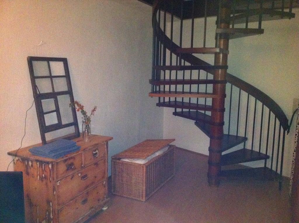 Ferienwohnung Freiburg Herdern Zimmer foto